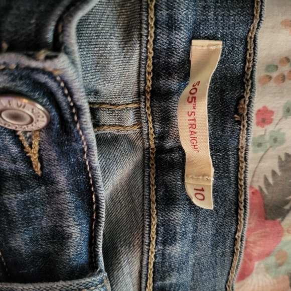 Levi's women's size 10 jeans bundle. - Picture 3 of 10